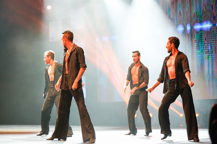 Tribe Dance Hold Your Dream 